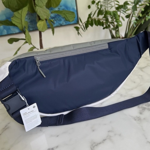 NWT Lululemon Large Classic Belt Bag 3.5L Grey Sage White Opal True Navy Unisex - Picture 4 of 6